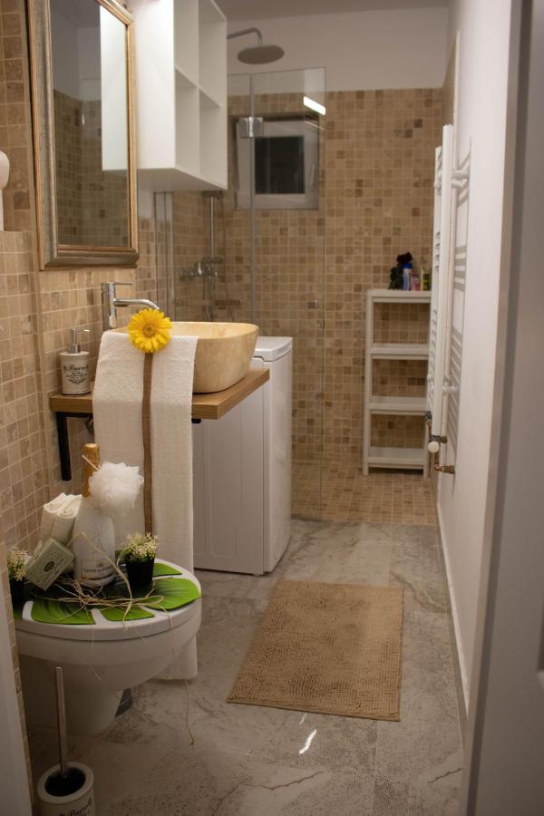 Forest Intimate Hideaway - Sub Padure Love Nest Apartment Brasov Luaran gambar